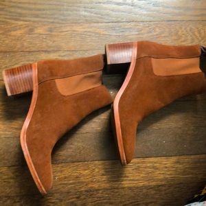 Banana Republic Chelsea Boots